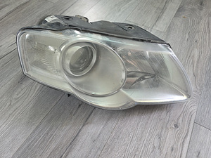 Passat b6 halogeen esituli (1 foto / 4)