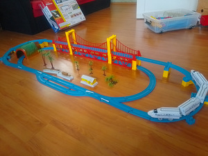 Rongitee komplektid, Tomy ja analoog (2 foto / 10)