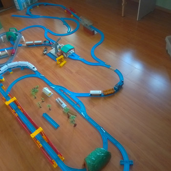 Наборы железной дороги, Tomy и аналоги