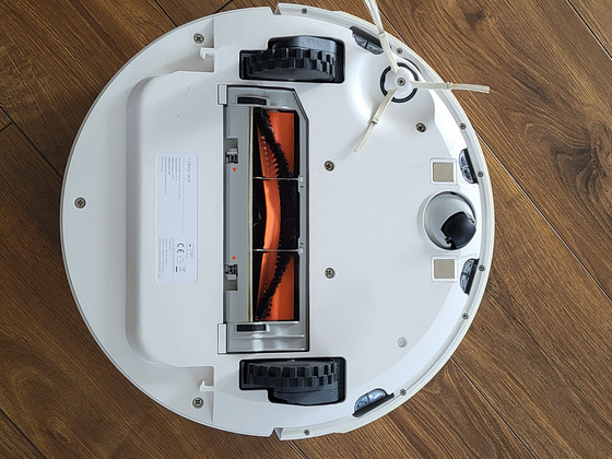 Продам моющий робот-пылесос Roborock S502-00