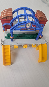 Suur Fisher-Price GeoTrax rongitee komplekt (1 foto / 7)