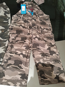 Новые детские пятнистые брюки (2 фото из 2)