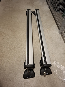 Оригинальный багажник на крышу Thule для Toyota (2 фото из 3)