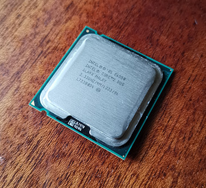 Процессор Intel Core 2 Duo E6550 (1 фото из 2)