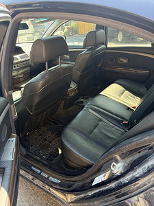BMW 730d (2 foto / 8)