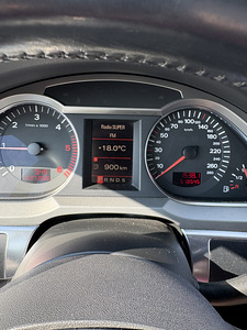 AUDI A6 2007. (7 foto / 10)