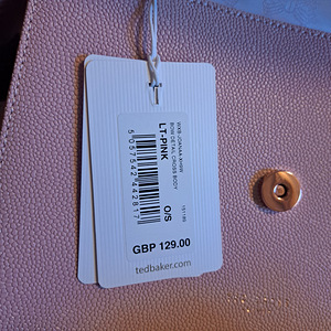 Uus Ted Baker nahast roosa käekott (2 фото из 3)