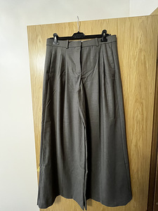 Брюки Zara (1 фото из 4)