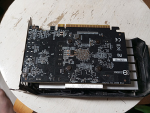 GTX 1650 (3 фото из 4)
