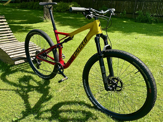 Specialized Epic maastikuratas
