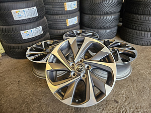 Toyota Оригинальные Диски R 17 (2 фото из 6)