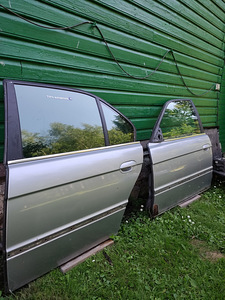 Запчасти для BMW e38 (3 фото из 4)