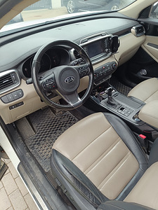 Kia sorento (3 foto / 5)