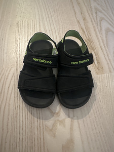 Сандали New Balance (1 фото из 1)