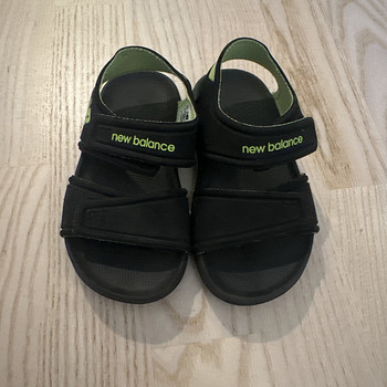 Сандали New Balance