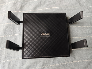 ASUS EA-AC87 беспроводная гигабитная точка доступа AC1800 (1 фото из 3)