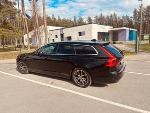 Volvo V90 (4 фото из 13)