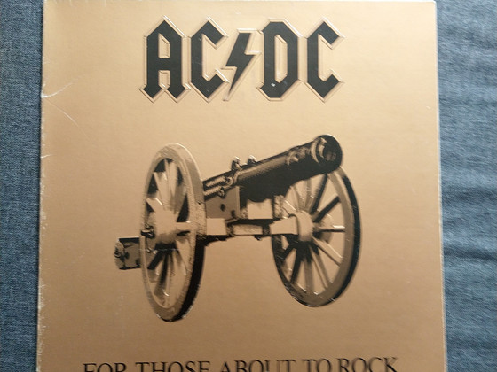 AC/DC "Ford those about rock"
