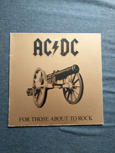 AC/DC «For those about rock» (1 фото из 3)
