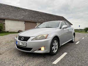 Lexus IS220 (2 foto / 12)