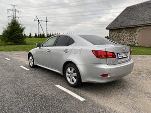 Lexus IS220 (4 foto / 12)