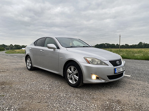 Lexus IS220 (10 foto / 12)