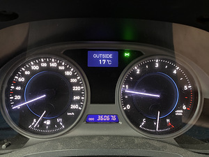 Lexus IS220 (12 foto / 12)