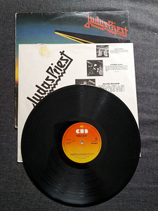 Judas Priest "Point of entry" (2 фото из 4)