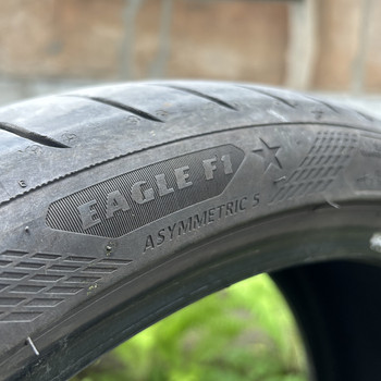 245/35R20 Eagle F1 2 шт.