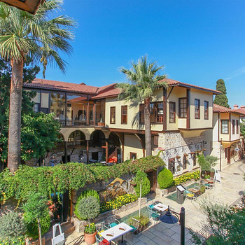ALP PASA HOTEL
