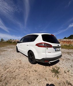 Ford S-MAX 2.0 85кВ (3 фото из 4)