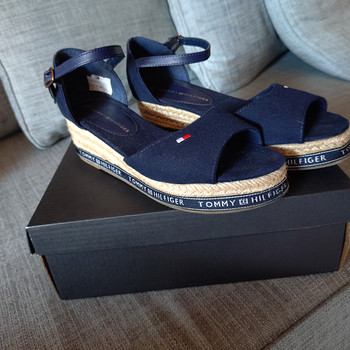 Tommy Hilfiger туфли 36