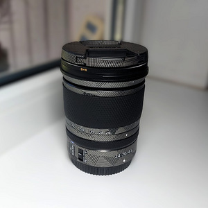 Nikon Nikkor Z 24-70mm f/4 S (2 фото из 9)