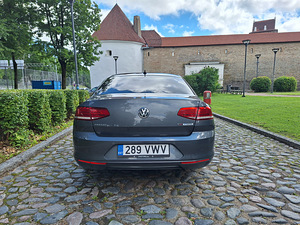 VW Passat (4 foto / 10)
