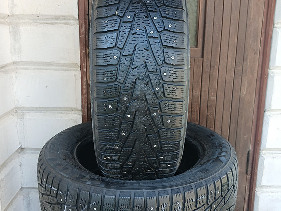 225/60/17 Nokian Hakkapeliitta 7 SUV