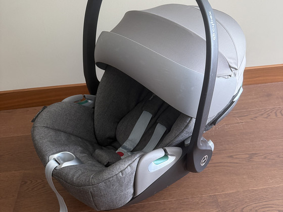 Продается автолюлька Cybex Cloud Z2 с тканью Plus