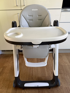 Стульчик для кормления Peg Perego Siesta Follow Me (1 фото из 4)