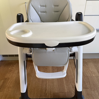 Стульчик для кормления Peg Perego Siesta Follow Me