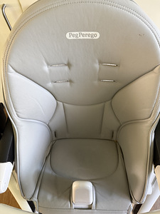 Стульчик для кормления Peg Perego Siesta Follow Me (2 фото из 4)
