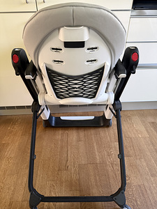 Стульчик для кормления Peg Perego Siesta Follow Me (4 фото из 4)