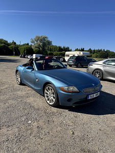 BMW Z4 (1 foto / 9)
