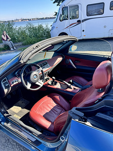 BMW Z4 (2 foto / 9)