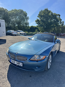 BMW Z4 (6 foto / 9)