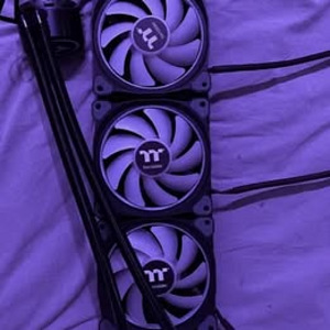 Кулер для процессора Thermaltake Floe DX RGB 360 TT Premium (7 фото из 7)