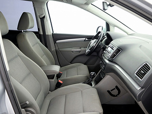 Volkswagen Sharan Comfortline ATM 2.0 TDI 103kW (6 фото из 8)