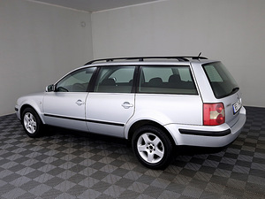 Volkswagen Passat Comfortline ATM 1.9 TDI 74kW (4 фото из 7)