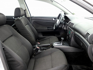 Volkswagen Passat Comfortline ATM 1.9 TDI 74kW (6 фото из 7)