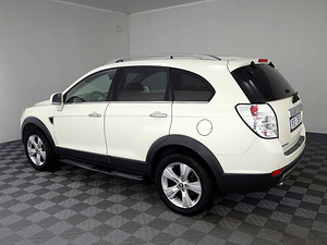 Chevrolet Captiva Luxury ATM 2.0 CRDi 110kW (4 фото из 8)