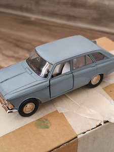 NSVL Moskvich IZ 1500 kombi (3 foto / 7)