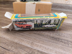 NSVL Moskvich IZ 1500 kombi (7 foto / 7)